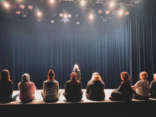 Vrouwenkracht: van groeitraject tot sociaal-artistiek theater