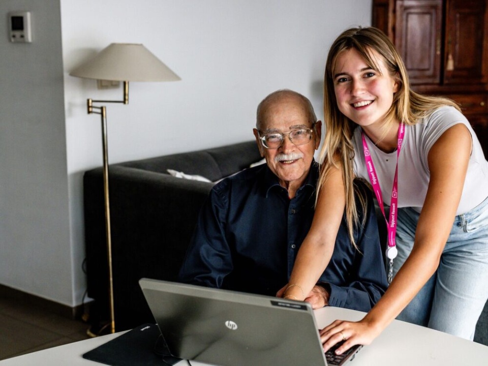 Digibuddy Kelly brengt digitale hulp dichter bij de mensen